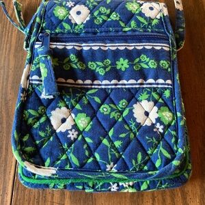Vera Bradley like quilted blue green floral print crossbody zip closure
